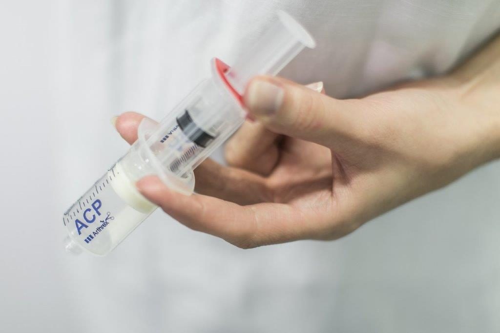 Serum spritze Ästhetische Medizin